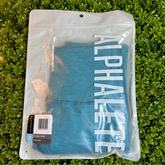 Alphalete Halo Vivid Blue Women's Leggings Size Small - Picture 10 of 12